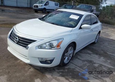 2015 Nissan Altima 2.5 Sv z USA, uszkodzony, nr VIN 1N4AL3AP8FC421373